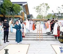 雷竞技网站-德甲转会期再迎强敌，成都蓉城防线松动，主帅态度——质疑声仍在，资深球员宣示担当的简单介绍